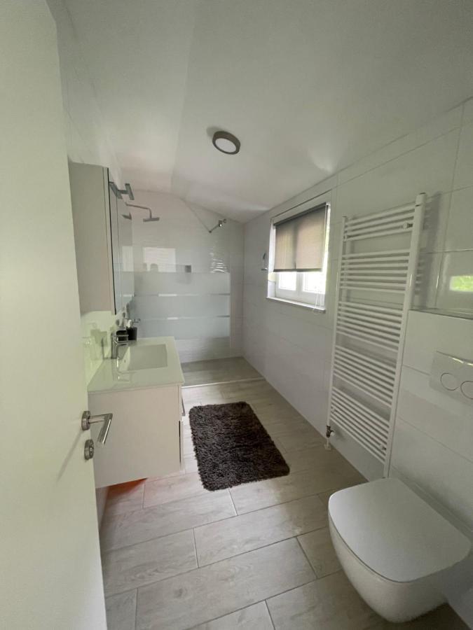 Apartman Mili Baska Voda Bagian luar foto
