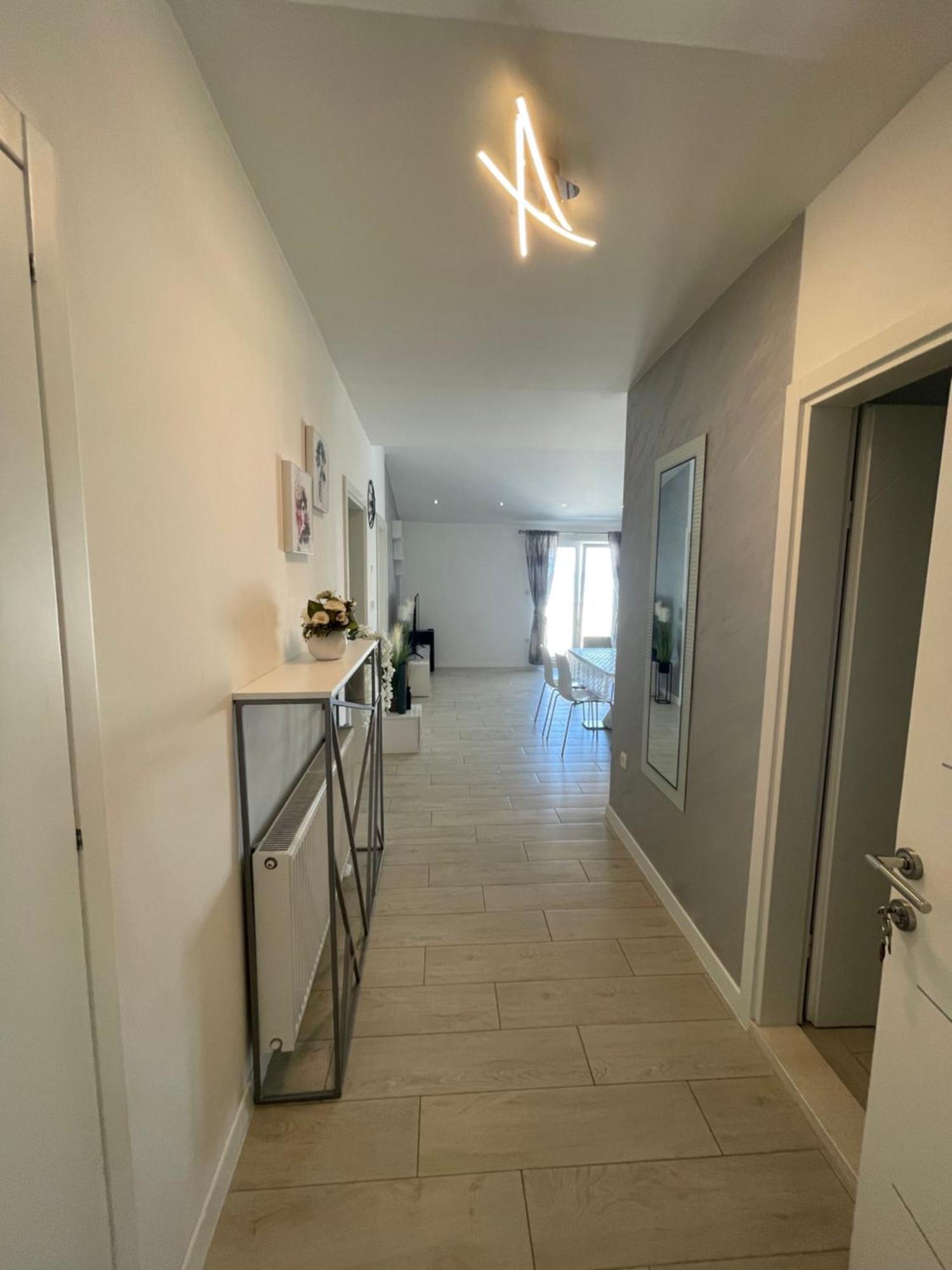 Apartman Mili Baska Voda Bagian luar foto